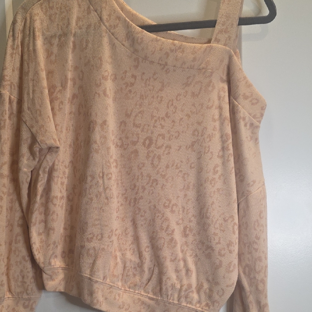 Hippie Rose Cream Leopard Print Blouse